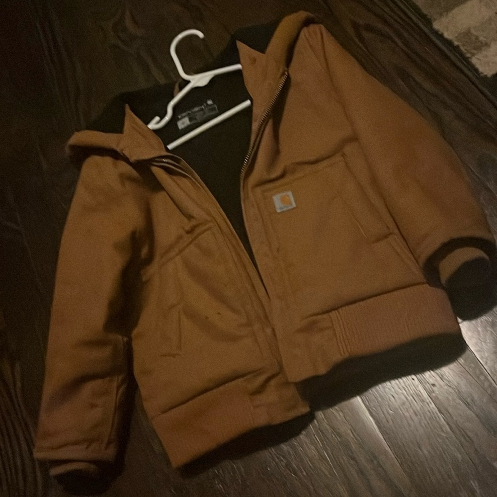 Kids Carhartt coat 4t heavy material